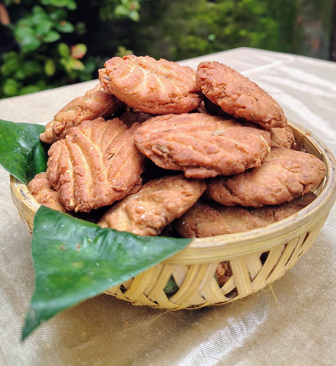 Sooji & Coconut Thekua with Desi Ghee β 400g Pack
